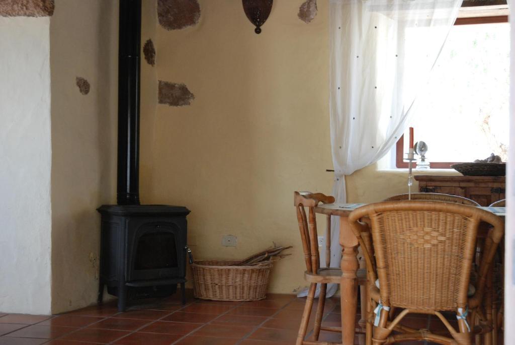 Villa El Perinque Femés Exteriör bild